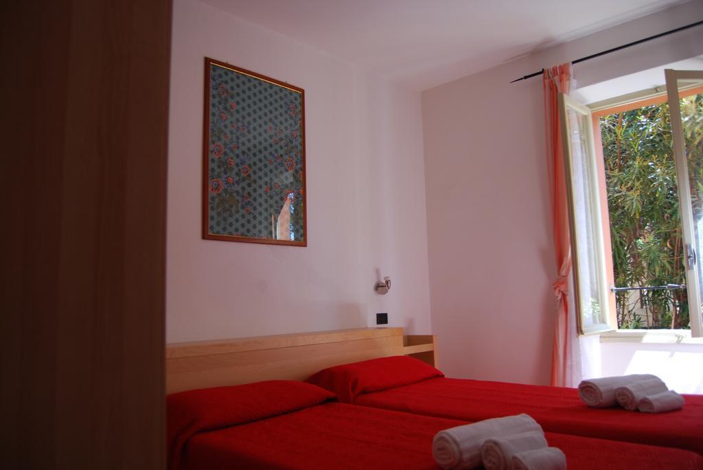 Appartamenti Corneliani II Sirmione Exterior foto